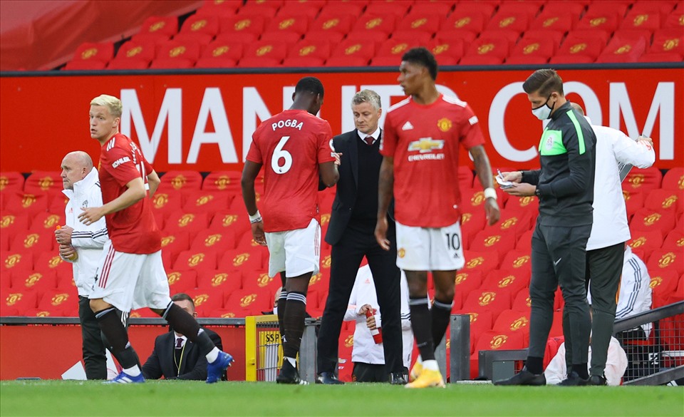 Donny van de Beek là không đủ với Man United. Ảnh: Getty Images
