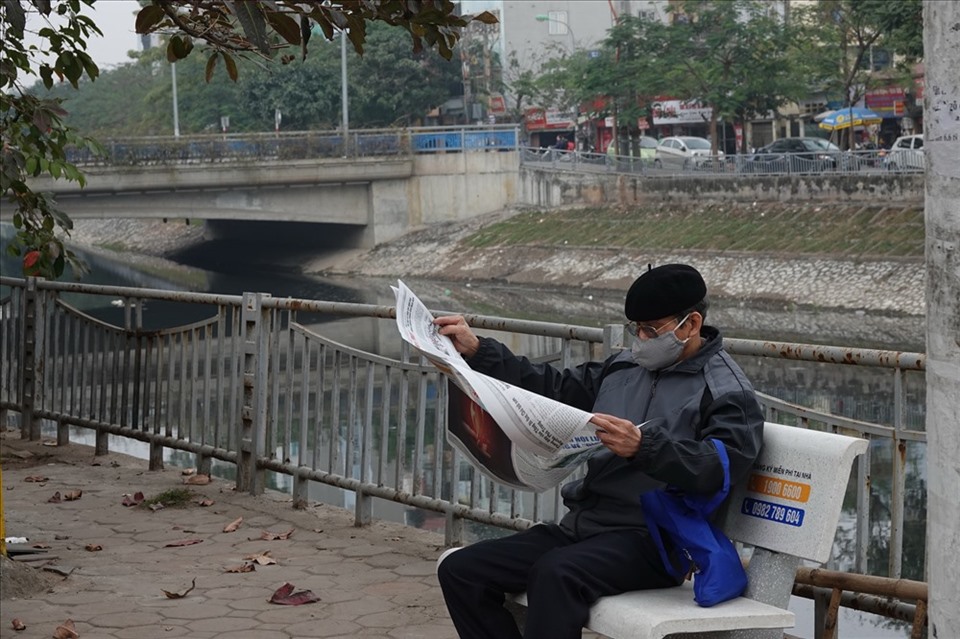 Bạn đọc hiến kế xử lý ô nhiễm sông Tô Lịch. Ảnh Hải Nguyễn.