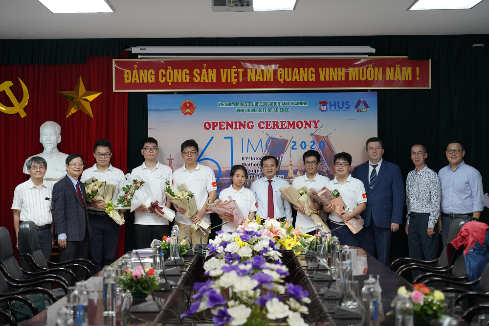 Đội tuyển Olympic Toán quốc tế Việt Nam năm 2020. Ảnh: KHTN.