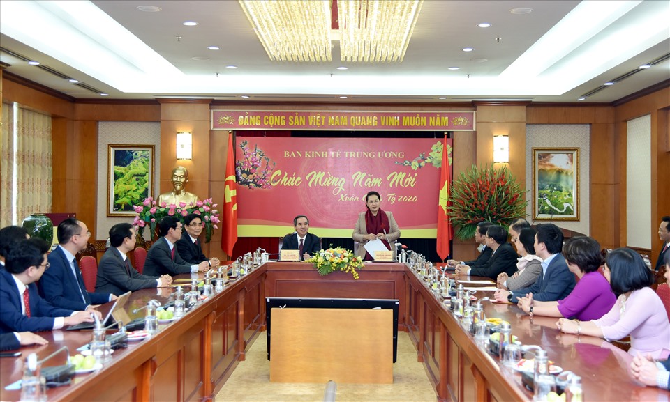 Đồng chí Nguyễn Thị Kim Ngân phát biểu tại buổi làm việc với Ban Kinh tế Trung ương ngày 31.1.