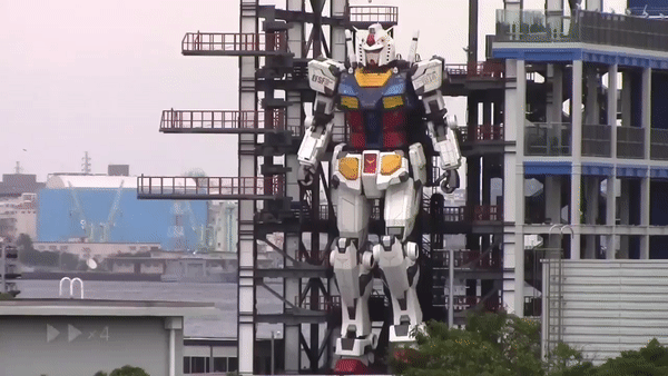 Nhật Bản thử nghiệm robot khổng lồ. Ảnh: Twitter