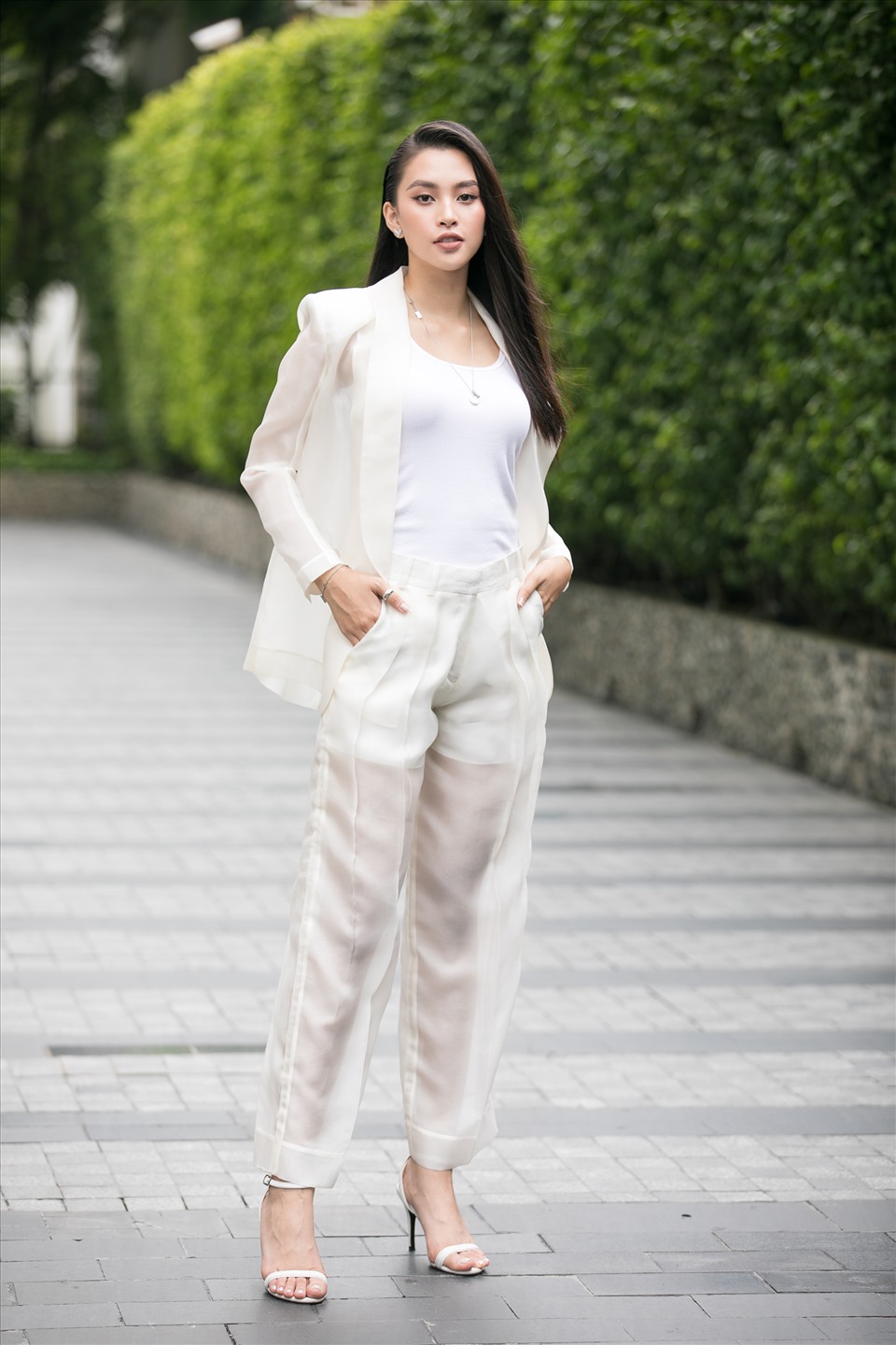 Sáng 26.9, buổi sơ khảo phía Nam Hoa hậu Việt Nam 2020 đã chính thức diễn ra tại thành phố Hồ Chí Minh. Sự xuất hiện của đương kim Hoa hậu Tiểu Vy đã lập tức thu hút được sự chú ý. Ảnh: HHVN.