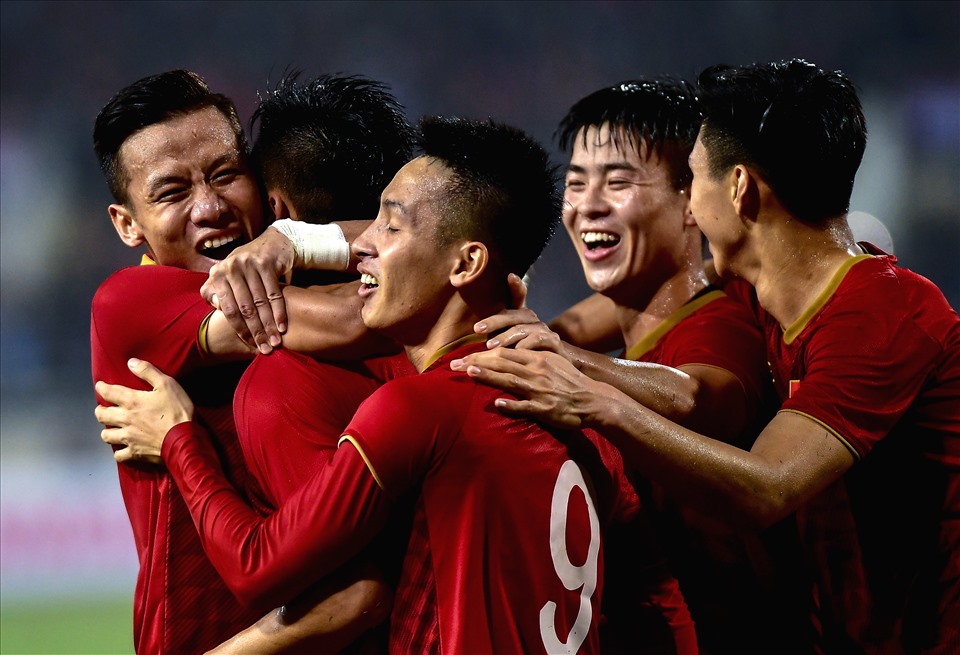Đội tuyển Việt Nam sẽ phải bảo vệ chức vô địch AFF Cup và lọt vào vòng loại thứ 3 World Cup 2022 khu vực Châu Á. Ảnh: H.A