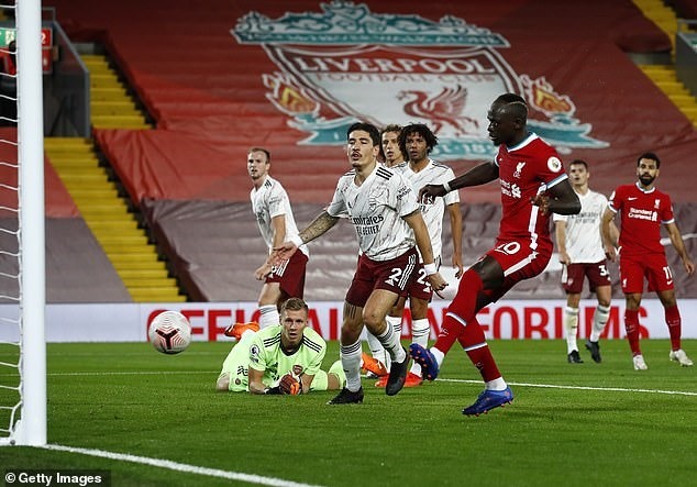 Liverpool (áo đỏ) đã có 3 trận toàn thắng từ đầu mùa, vững vàng ở ngôi đầu bảng. Ảnh: Getty.