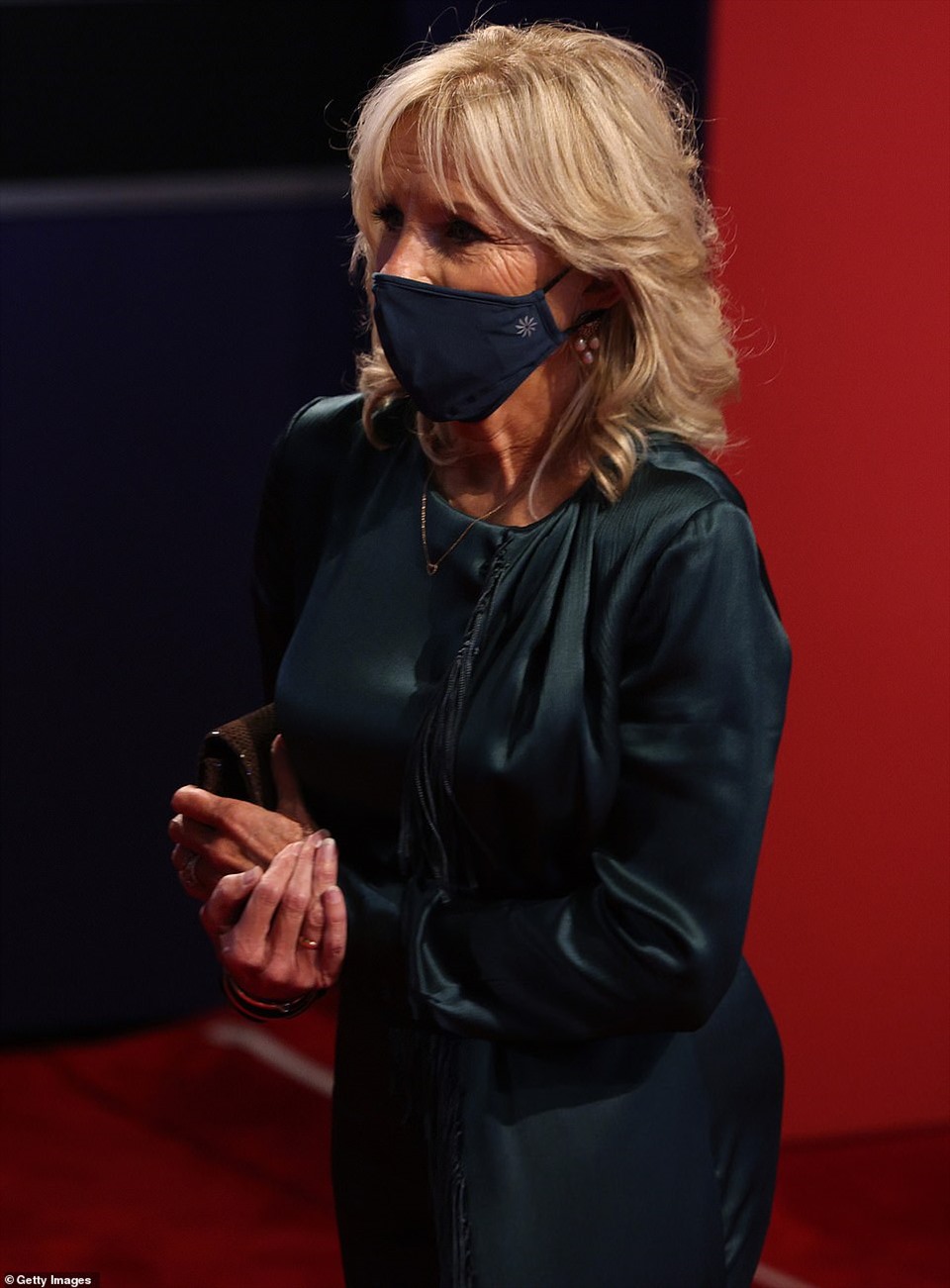 Bà Jill Biden mặc lại chiếc váy màu xanh. Ảnh: Getty Images