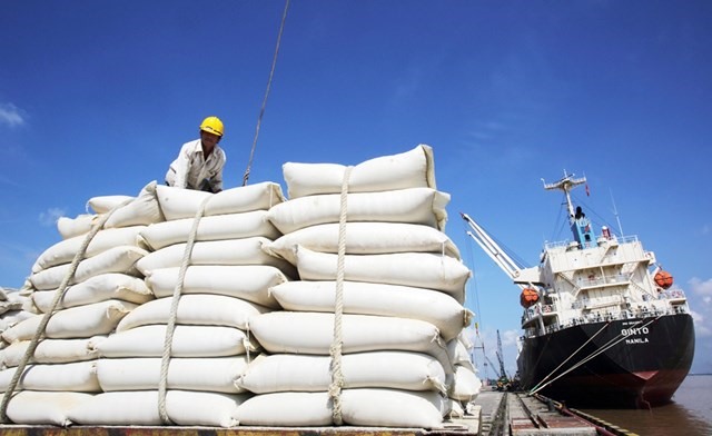 Xuất khẩu gạo tăng gần 11,5% về giá trị, dù số lượng giảm. Ảnh: BCT