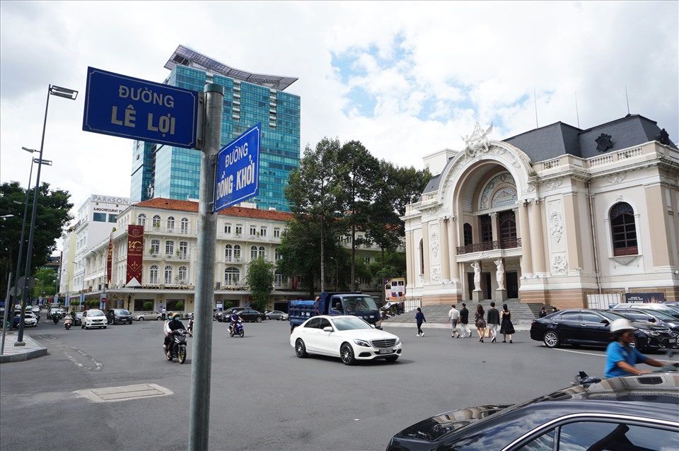 Khi đường Đồng Khởi thành phố đi bộ, Nhà hát Thành phố với quảng trường trước nhà hát sẽ là khu biểu diễn nghệ thuật phục vụ người dân và du khách. Ảnh: Minh Quân