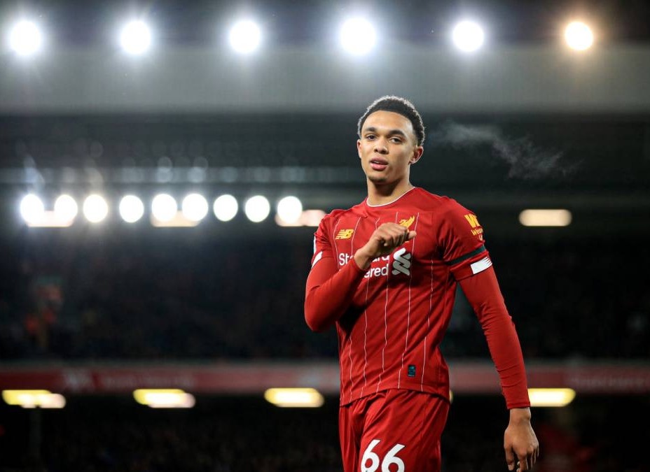 Hậu vệ trẻ của Liverpool, Alexander-Arnold, có tên ở 2 hạng mục. Ảnh: Getty Images