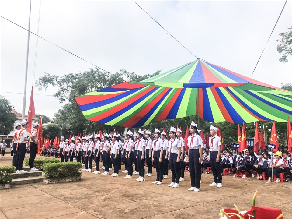 Quang cảnh buổi lễ khai giảng năm học 2020 – 2021 tại trường THCS Võ Thị Sáu, thị trấn Đák Đoa, huyện Đák Đoa, tỉnh Gia Lai