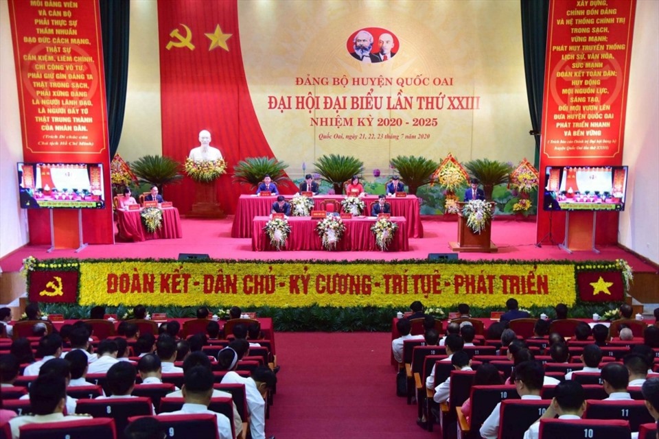 Tại Đại hội Đảng bộ Huyện Quốc Oai (Hà Nội), có trường hợp nhân sự tái cử không trúng cử cấp uỷ. Ảnh Hoàng Phúc