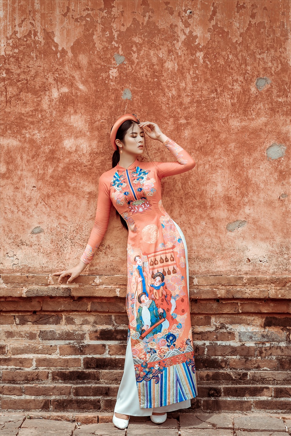 Hoa hậu Ngọc Hân cho biết, áo dài truyền thống