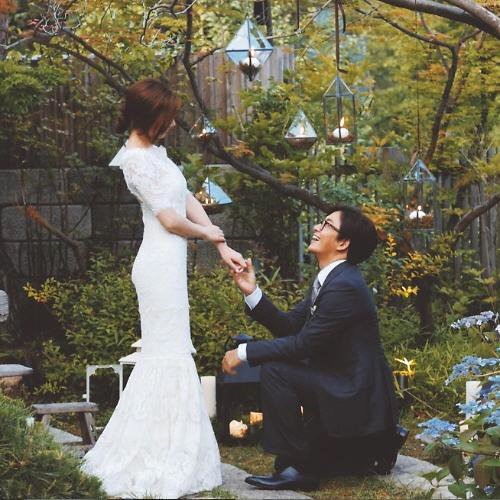 Màn cầu hôn tại biệt thự chục tỷ của Bae Yong Joon gây chấn động (Ảnh: Chụp màn hình).