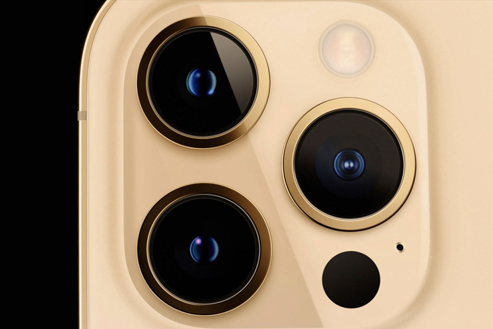 Camera của iPhone 13 được dự kiến nâng cấp (Ảnh: AFP)