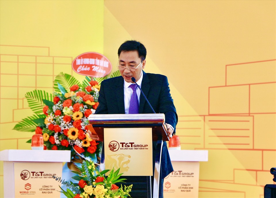 Ông Nguyễn Anh Tuấn - Phó TGĐ Tập đoàn T&T Group phát biểu tại lễ khởi công dự án TTTM Đắk Mil. Nguồn: T&T Group