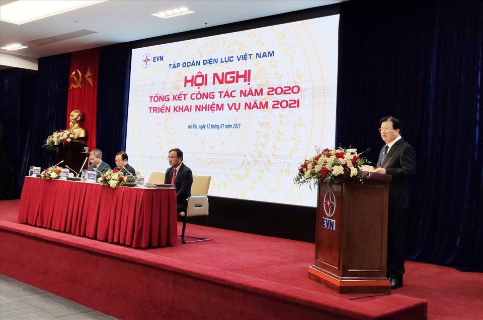 Phó Thủ tướng phát biểu tại Hội nghị tổng kết Tập đoàn Điện lực Việt Nam. Ảnh: C.N