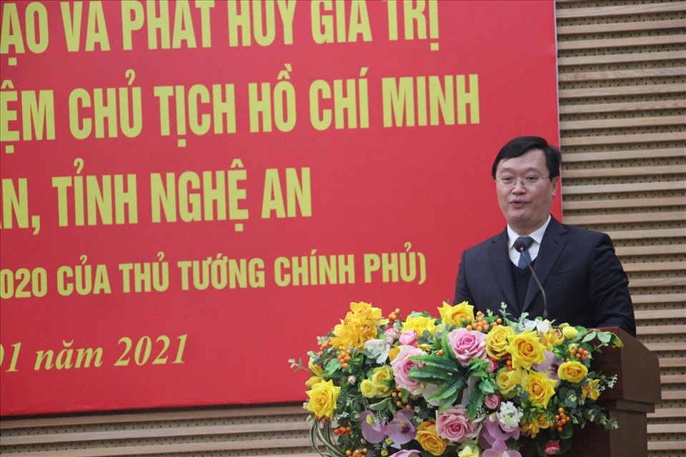 Ông Nguyễn Đức Trung - Chủ tịch UBND tỉnh Nghệ An phát biểu tại Hội nghị. Ảnh: QĐ