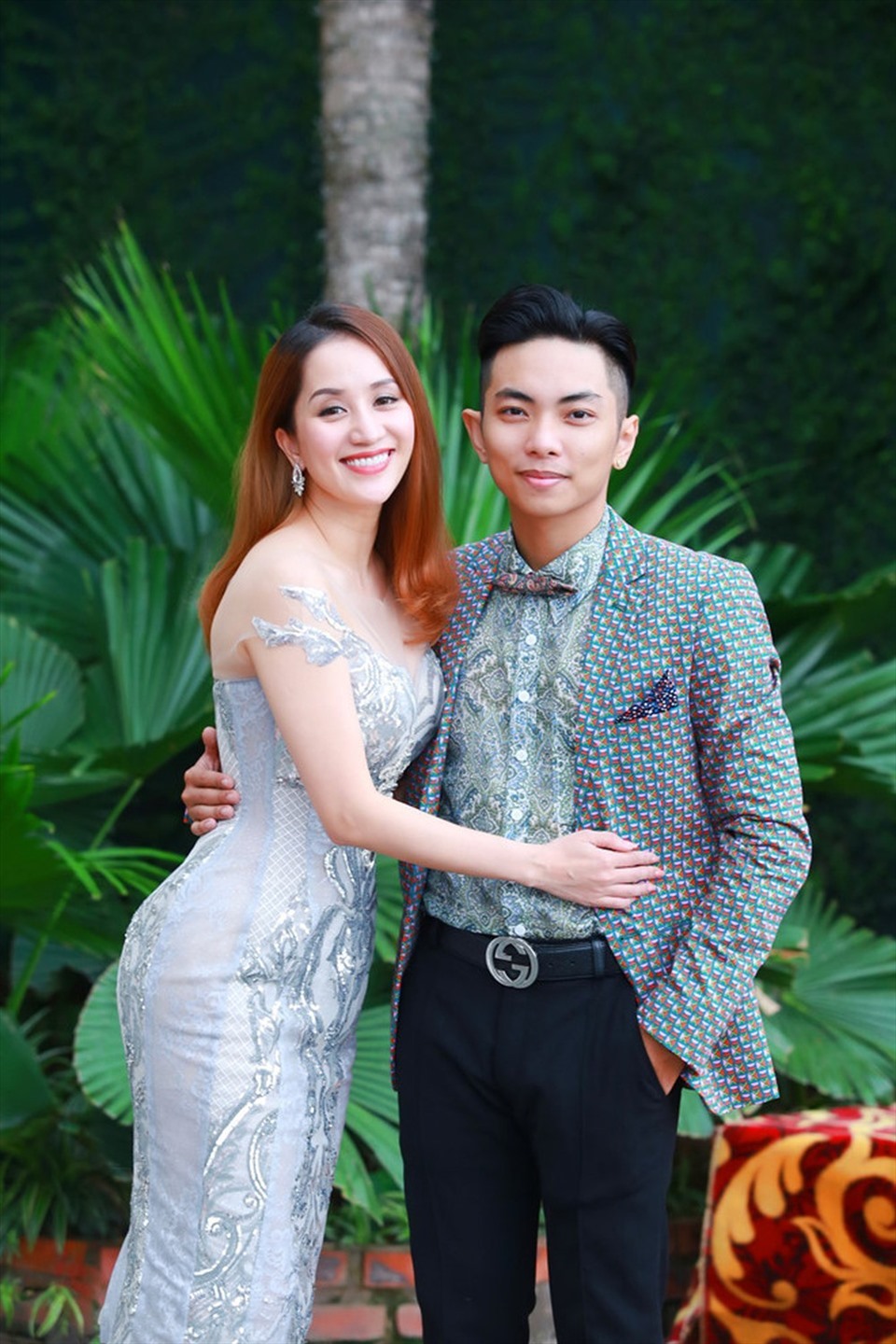 Phan Hiển và vợ. Ảnh: NSCC.