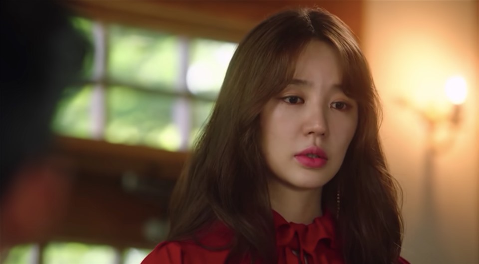 Yoon Eun Hye và những lần gây thất vọng vì nhan sắc xuống dốc Yoon Eun Hye và những lần gây thất vọng vì nhan sắc xuống dốc