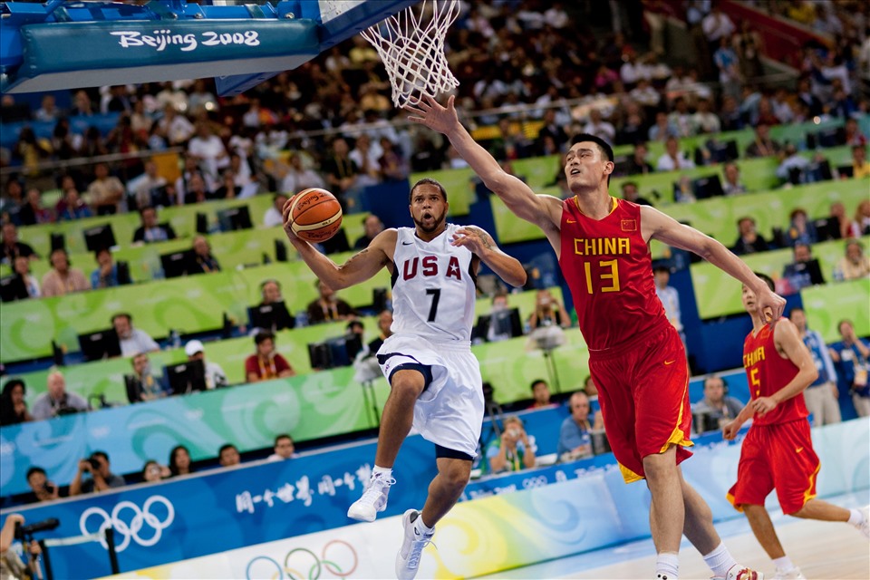 Yao Ming là niềm tự hào của người dân Trung Quốc với thành tích xuất sắc môn bóng rổ. Ảnh: The New Yorker