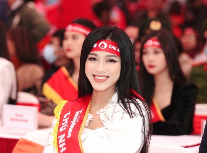 Hoa hậu Việt Nam 2020 Đỗ Thị Hà rạng ngời trong chương trình. Ảnh: Như Ý