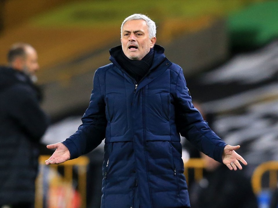 Mourinho cần phải thắng. Ảnh: AFP.