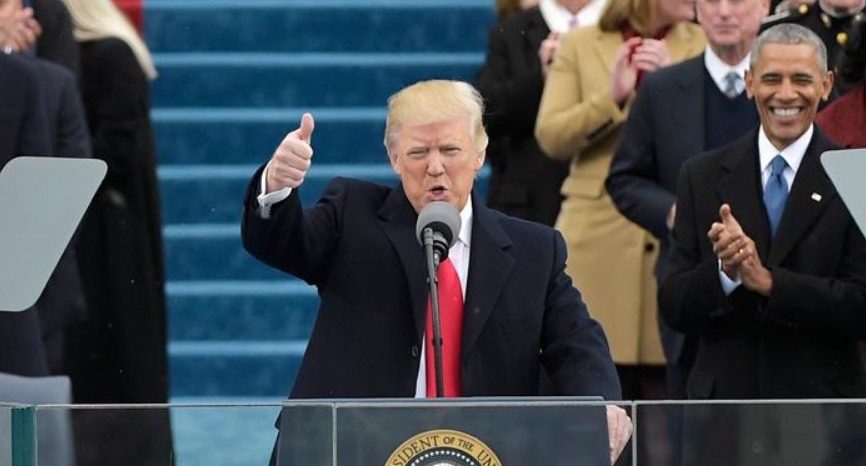 Sau khi tuyên thệ nhậm chức, ông Trump đã có bài phát biểu dài 20 phút, tập trung vào các vấn đề mà ông cam kết trong suốt chiến dịch vận động tranh cử tháng 11.2016. Ảnh: AFP.