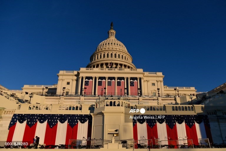 Quang cảnh Điện Capitol Mỹ vào cuối ngày 19.1, khi công tác chuẩn bị cho lễ nhậm chức của Tổng thống đắc cử Joe Biden và phó Tổng thống đắc cử Kamala Harris đã sẵn sàng và hoàn tất tại thủ đô Washington D.C. Ảnh: AFP