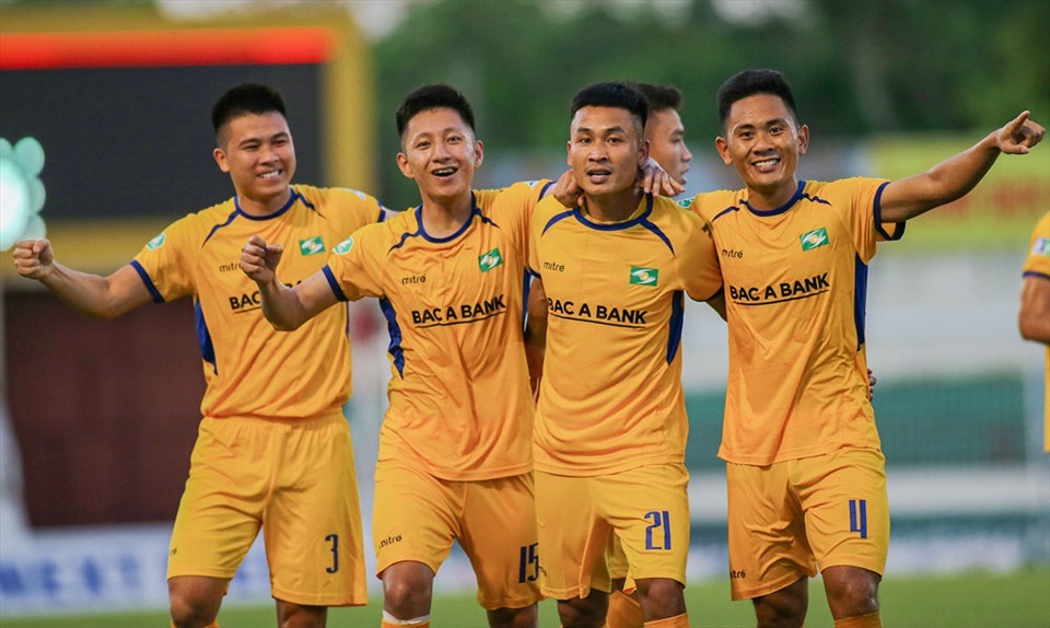 Sông Lam Nghệ An hoà Bình Định 1-1 ở trận ra quân V.League 2021. Ảnh: VPF