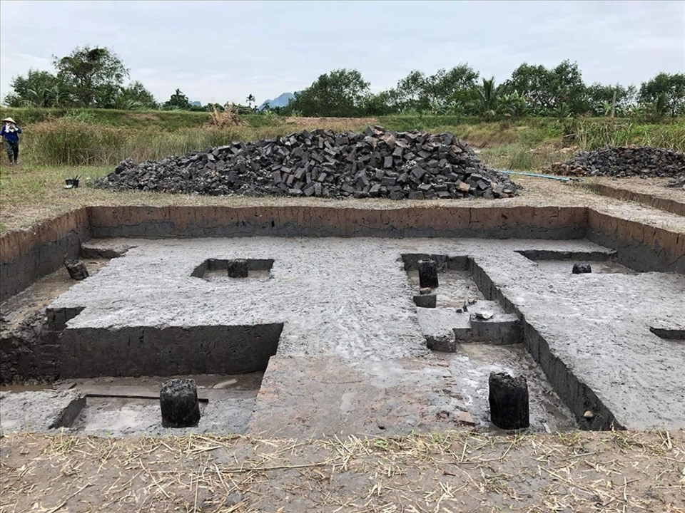Bãi cọc ở đầm Lải, xã Yên Đức được khai quật năm 2017. Ảnh tư liệu Bảo tàng Quảng Ninh
