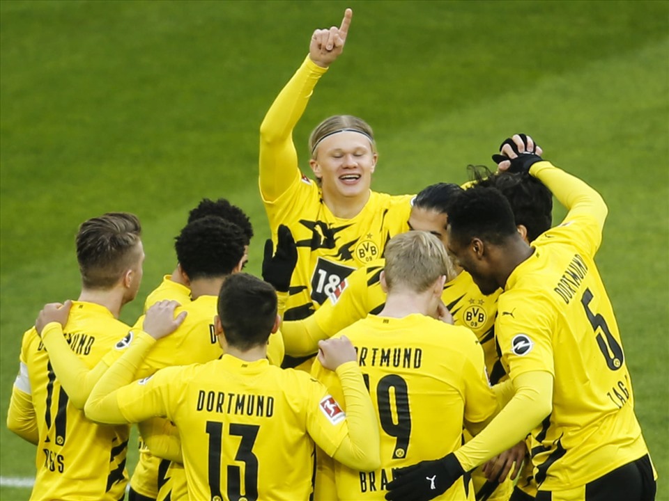 Dortmund từng là lá cờ đầu, là hình mẫu của Bundesliga và nhiều câu lạc bộ ở các giải đấu khác. Ảnh: AFP