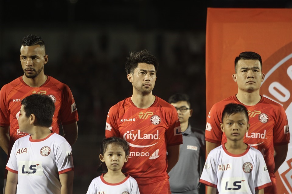 Lee Nguyễn trong trận đấu ra mắt ở V.League 2021. Ảnh: Thanh Vũ