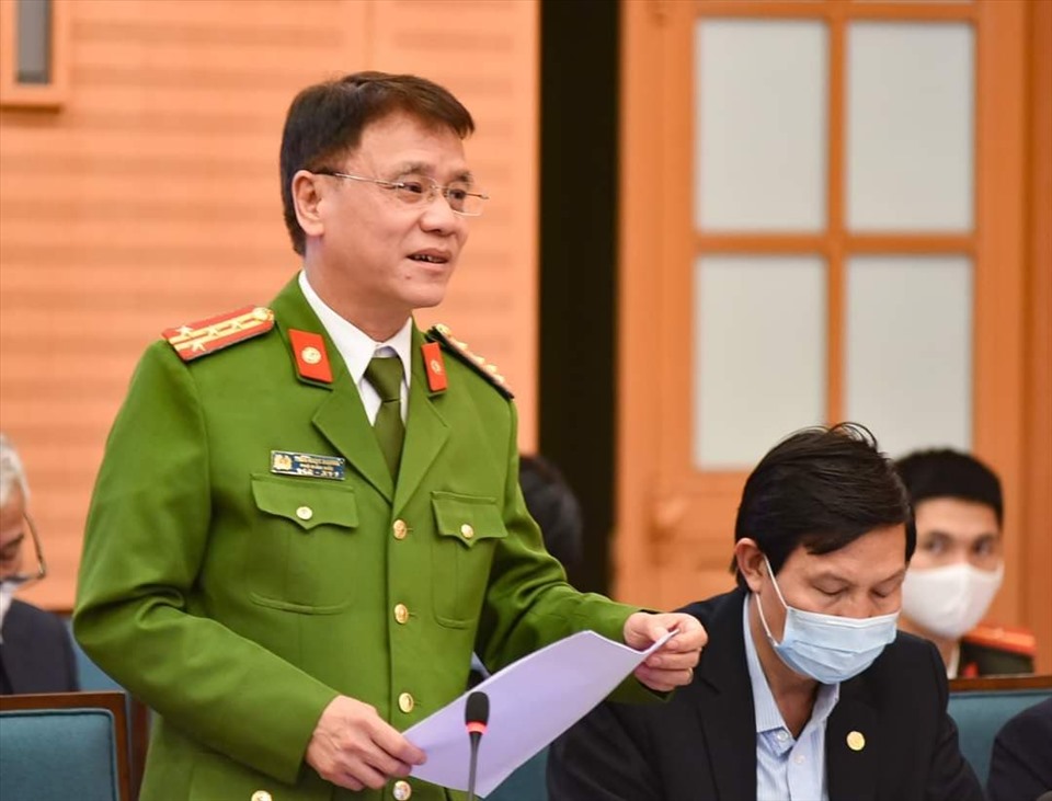 Đại tá Trần Ngọc Dương, Phó Giám đốc Công an TP. Hà Nội phát biểu tại cuộc họp.