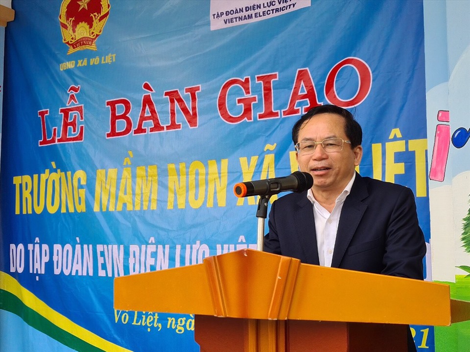 Ông Nguyễn Xuân Nam - Phó tổng giám đốc Tập đoàn Điện lực Việt Nam phát biểu tại buổi lễ. Ảnh: Linh Chi