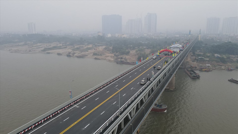 Chính thức thông xe cầu Thăng Long sau 5 tháng sửa chữa. Ảnh: Phạm Đông
