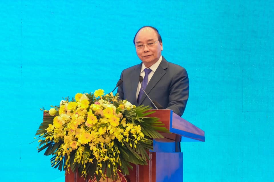 Thủ tướng Chính phủ Nguyễn Xuân Phúc cho rằng, muốn GDP đạt 6,5% trong năm 2021 phải duy trì “cỗ xe tam mã“. Ảnh: MOIT