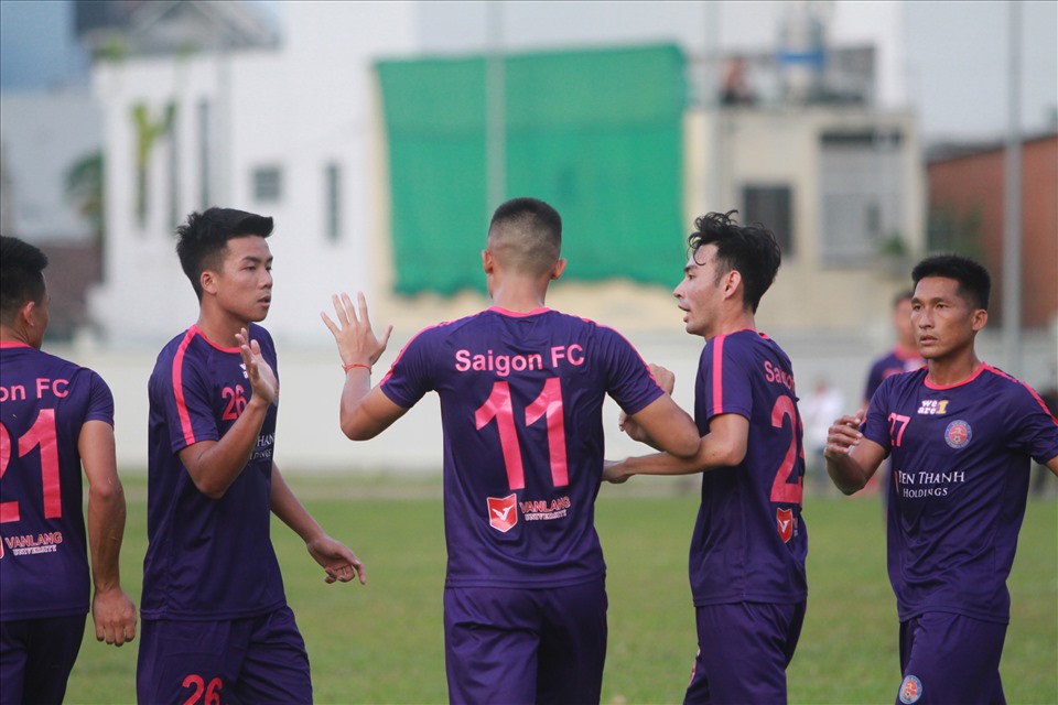 Trận giao hữu giữa Sài Gòn và Đà Nẵng kết thúc với tỉ số hoà 2-2. Huấn luyện viên Vũ Tiến Thành còn gần 10 ngày để chuẩn bị cho trận đầu tiên ở V.League 2021 đối đầu Hoàng Anh Gia Lai.