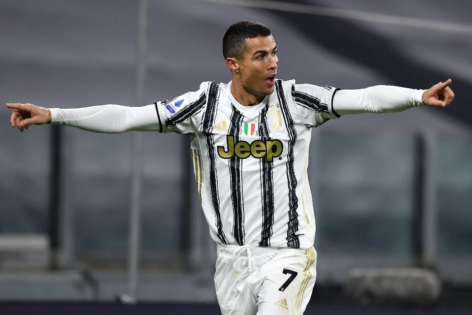 1. Cristiano Ronaldo (Juventus): 14 bàn thắng
