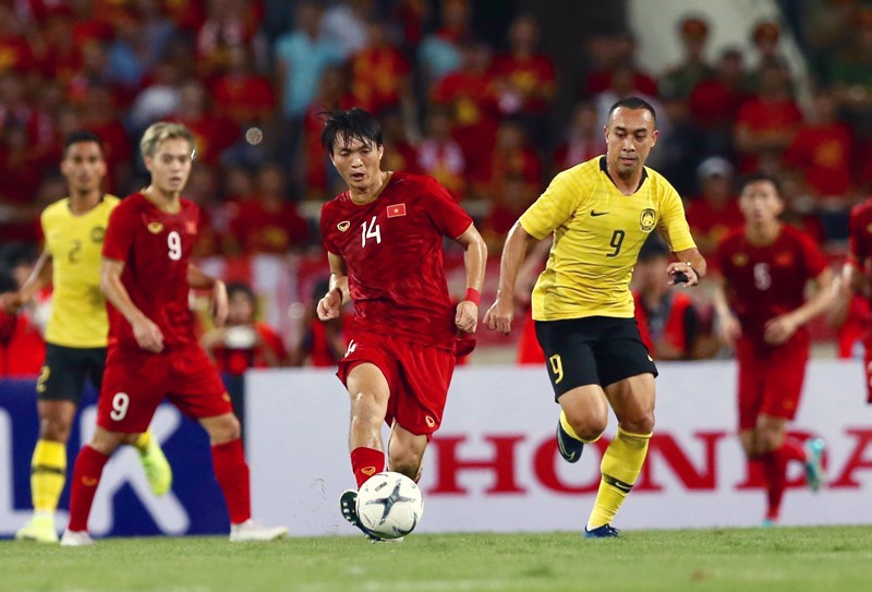 Đó là trận đấu tuyển Việt Nam thắng lịch sử để giành quyền tham dự World Cup 2022 liệu đây có thể là chuyến hành trình ghi dấu đáng nhớ nhất trong lịch sử bóng đá Việt Nam? Xem và cảm nhận với hình ảnh đá bóng đầy cảm xúc này.
