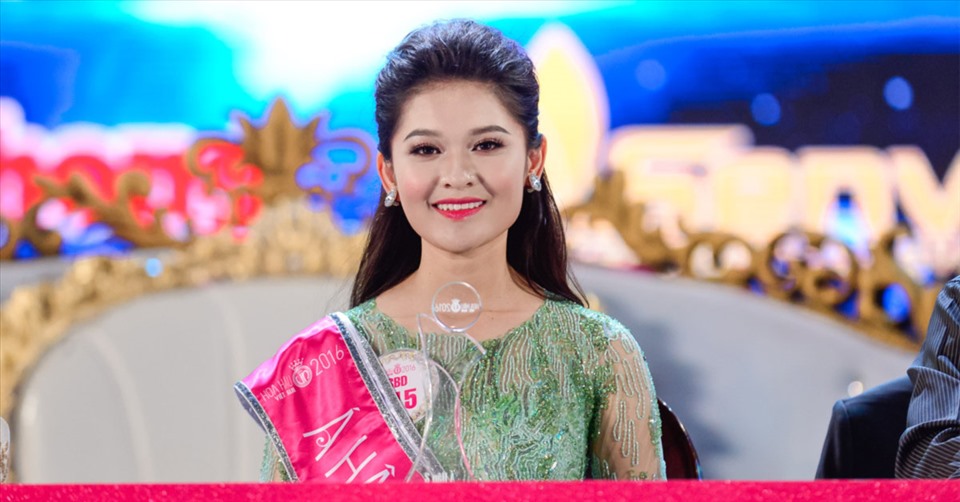 Á hậu 2 Hoa hậu Việt Nam 2016 Thùy Dung sau gần 5 năm được khán giả đánh giá ngày một trưởng thành hơn.