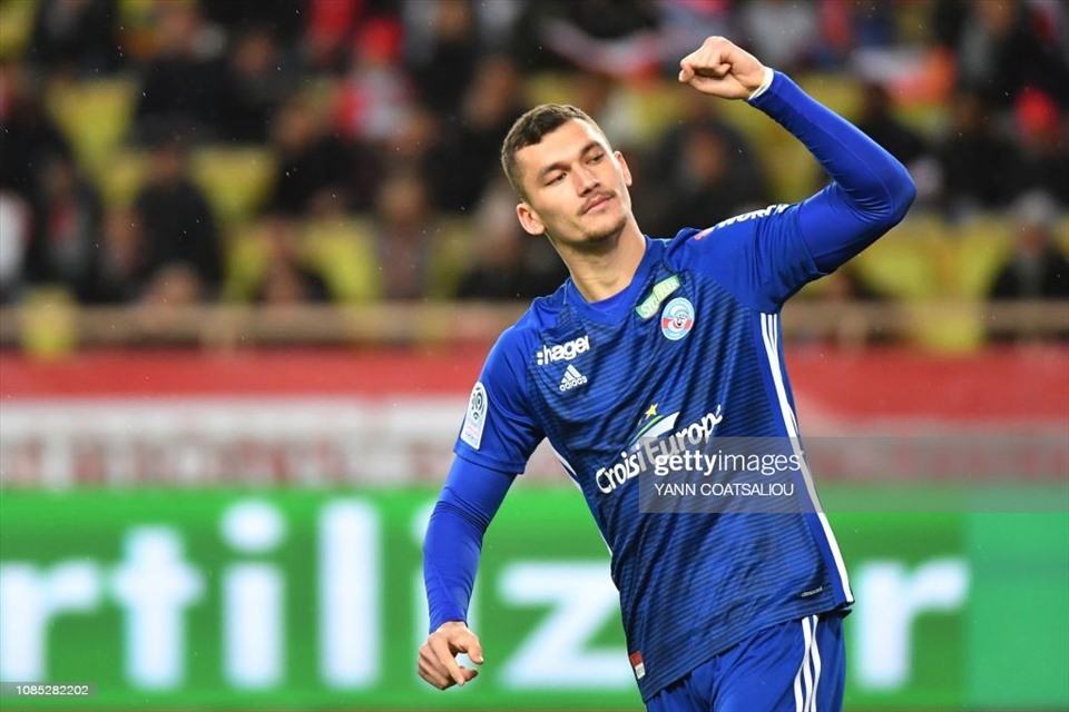 8. Ludovic Ajorque (Strasbourg): 8 bàn thắng