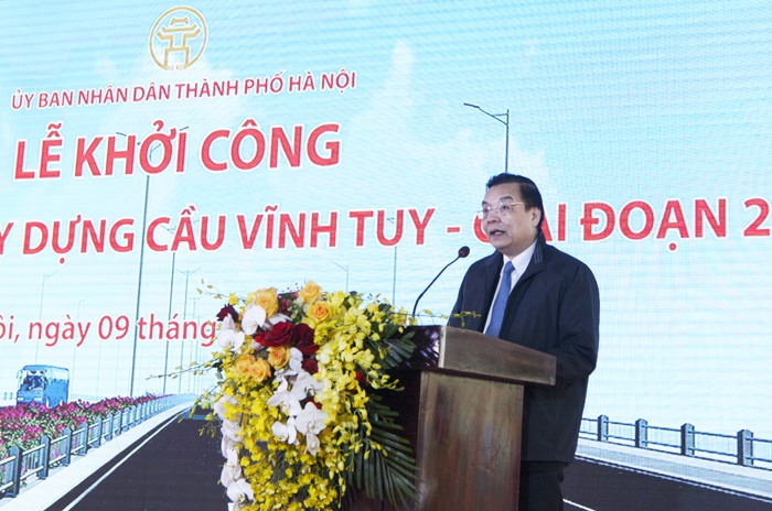 Chủ tịch UBND Thành phố Chu Ngọc Anh phát biểu tại lễ khởi công.