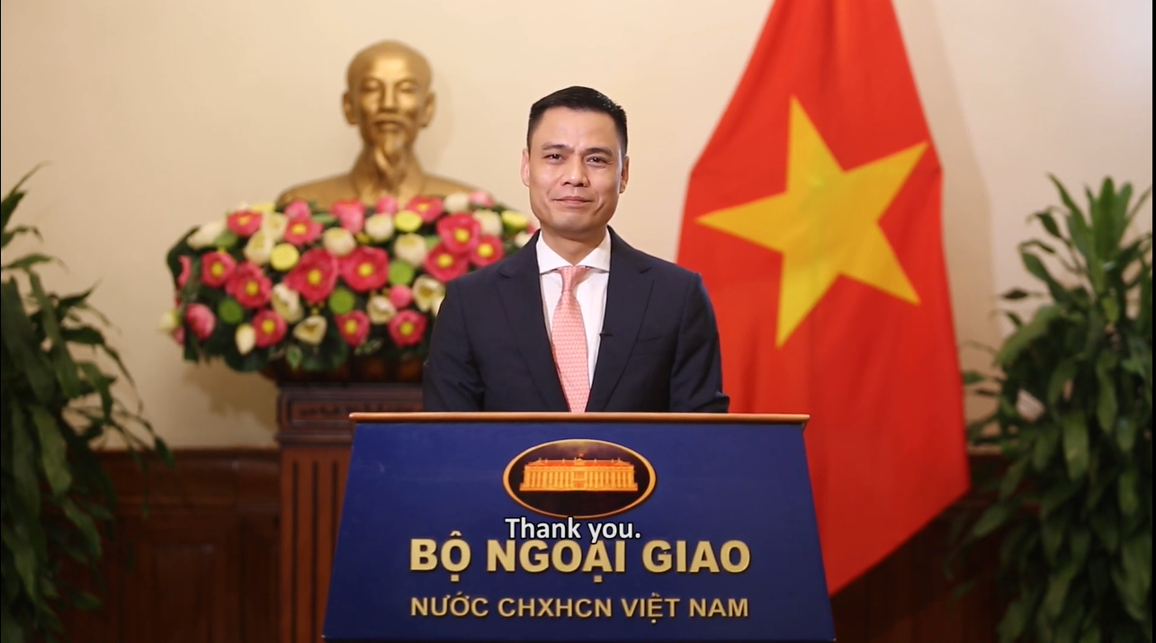 Thứ trưởng Bộ Ngoại giao Việt Nam Đặng Hoàng Giang phát biểu chào mừng. Ảnh: BTC