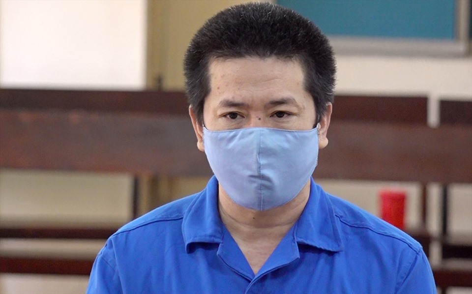 Nguyễn Văn Quá bị tuyên phạt 4 năm tù vì tội Tổ chức cho người khác xuất cảnh trái phép. Ảnh: VT
