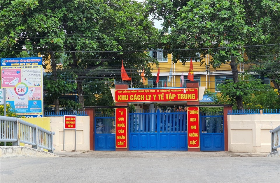 Tỉnh Ninh Thuận đã kích hoạt nhiều trường học làm các khu cách ly tập trung đón người dân về quê. Ảnh: Huỳnh Hải.