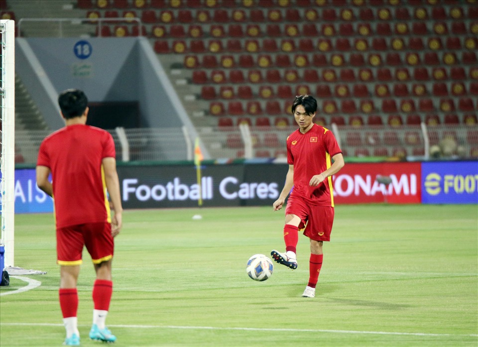 Các cầu thủ Việt Nam tỏ ra hưng phấn và không gặp nhiều khó khăn để hoàn thành yêu cầu của ban huấn luyện. Ảnh: VFF