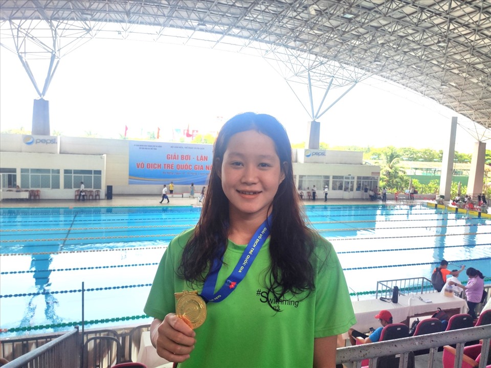 Nữ VĐV Phạm Thị Vân, tài năng trẻ của môn bơi lội Việt Nam. Ảnh: M.C