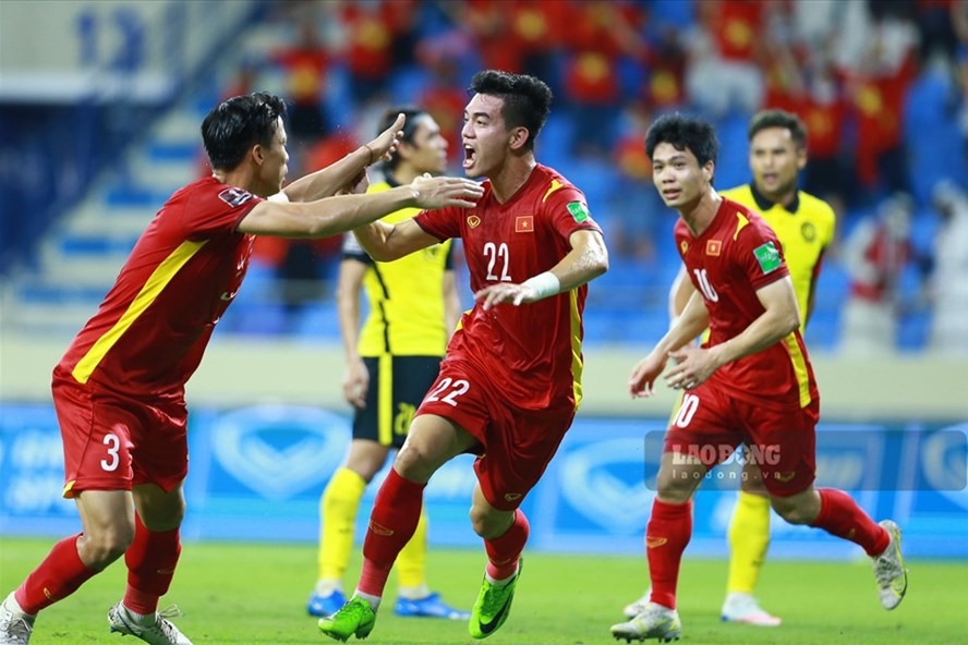 Tuyển Việt Nam được kỳ vòng giành điểm trước Oman. Ảnh: Trung Thu