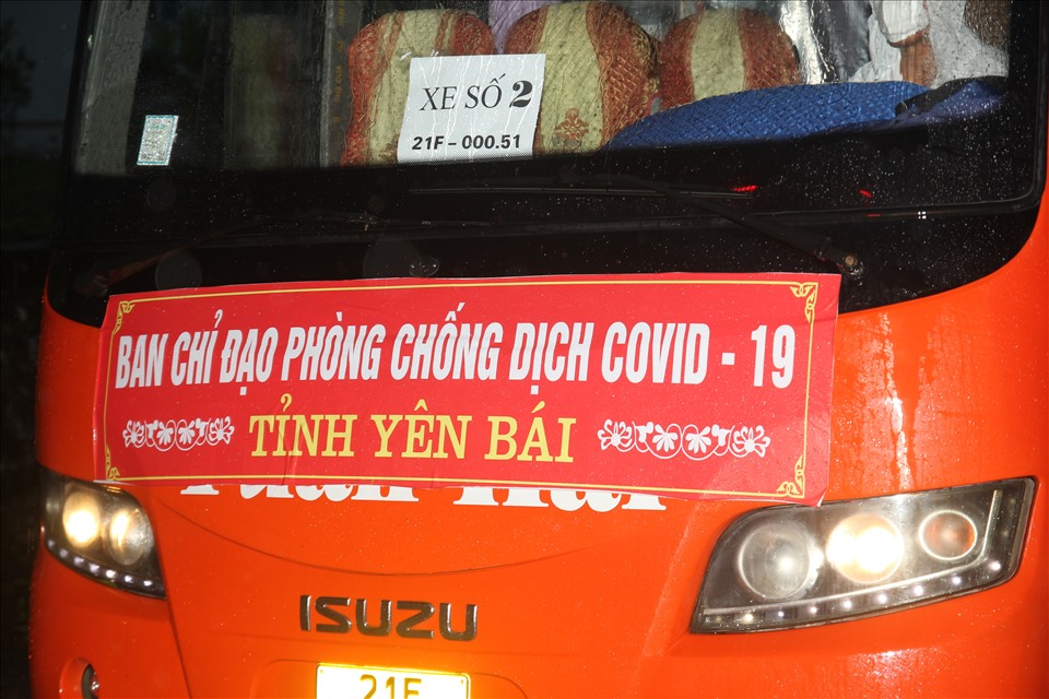 Trao đổi với PV, bà Vũ Thị Hiền Hạnh - Phó Chủ tịch UBND tỉnh Yên Bái cho biết, 490 công dân Yên Bái sinh sống tại thành phố Hồ Chí Minh (TP HCM) đã được tỉnh đón về trong đợt 1“.