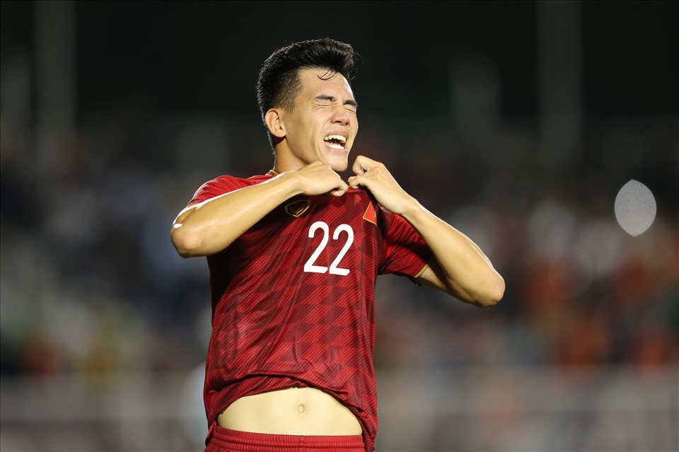 6. Nguyễn Tiến Linh (Tiền đạo - Việt Nam): 7 bàn thắng