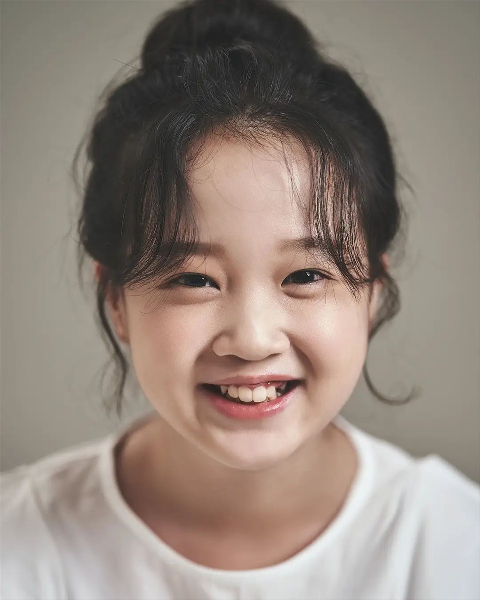 Nụ cười ngọt ngào của Kim Seol. Ảnh: Instagram